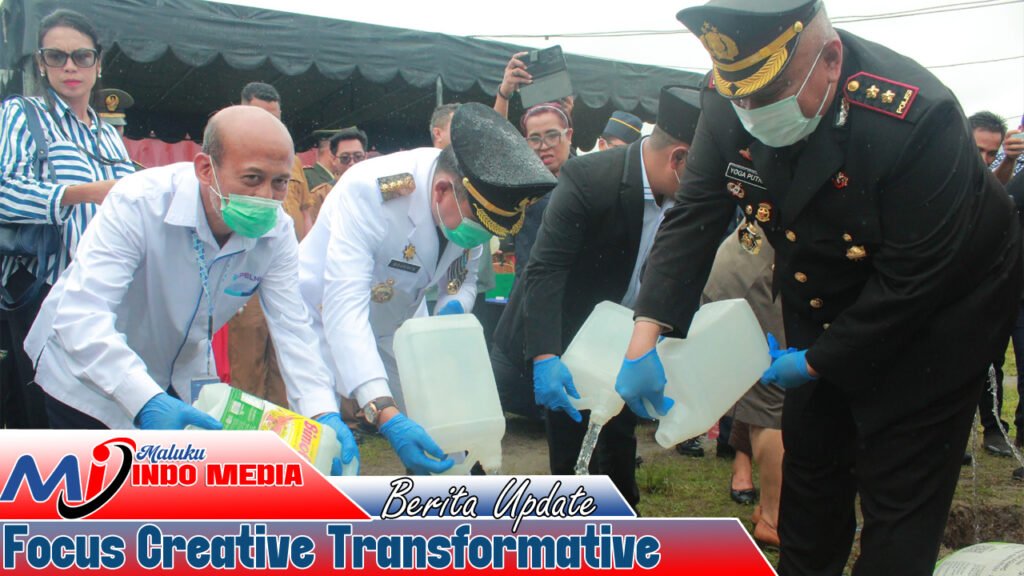 HUT Bhayangkara ke-79, Polresta Ambon Musnahkan 5.000 Liter Miras Ilegal
