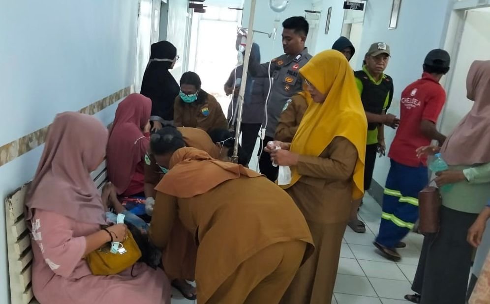 Puluhan Siswa di Kairatu Diduga Keracunan Usai Konsumsi MBG, Polisi Turun Tangan