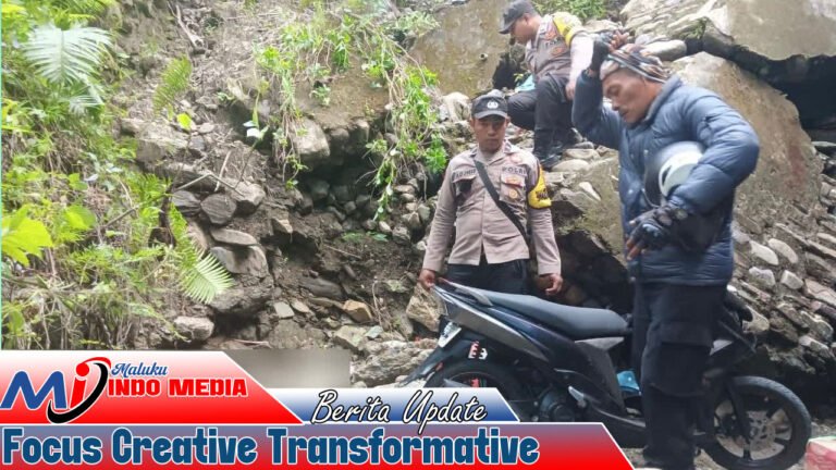Tragedi di Tanjakan Gunung Parang: Satu Keluarga Terjun ke Jurang, Ibu Tewas di Tempat