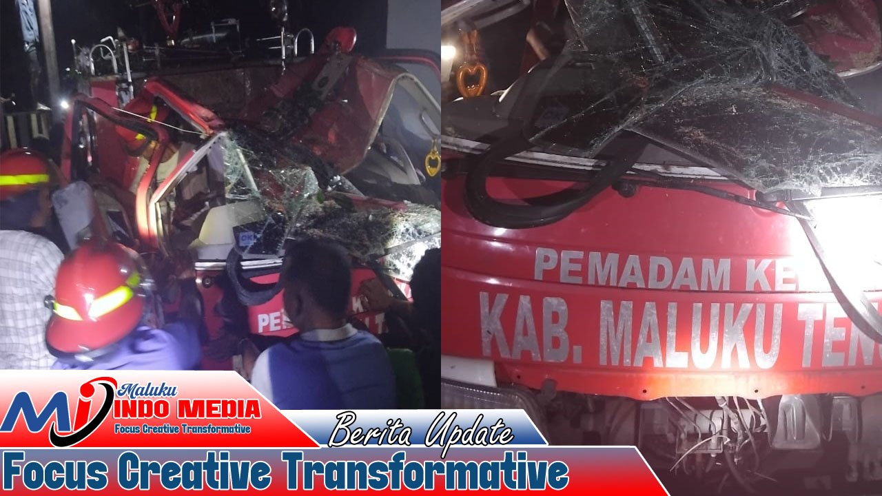 Mobil Damkar Malra Rusak Berat Tertimpa Pohon Beringin Terbakar, Tiga Petugas Terluka