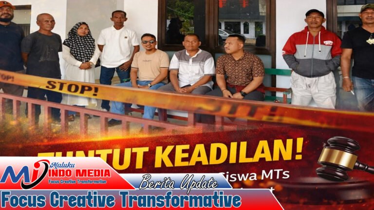 KECEWA SIDANG DIPINDAH KE AMBON, KELUARGA KORBAN DATANGI KEJARI TUAL